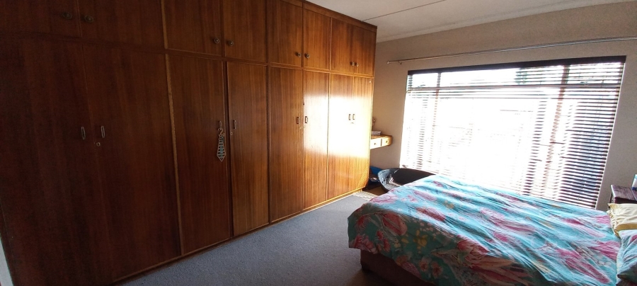 5 Bedroom Property for Sale in Panorama Free State